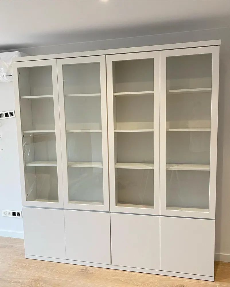 Vitrina librería lacada en blanco satinado